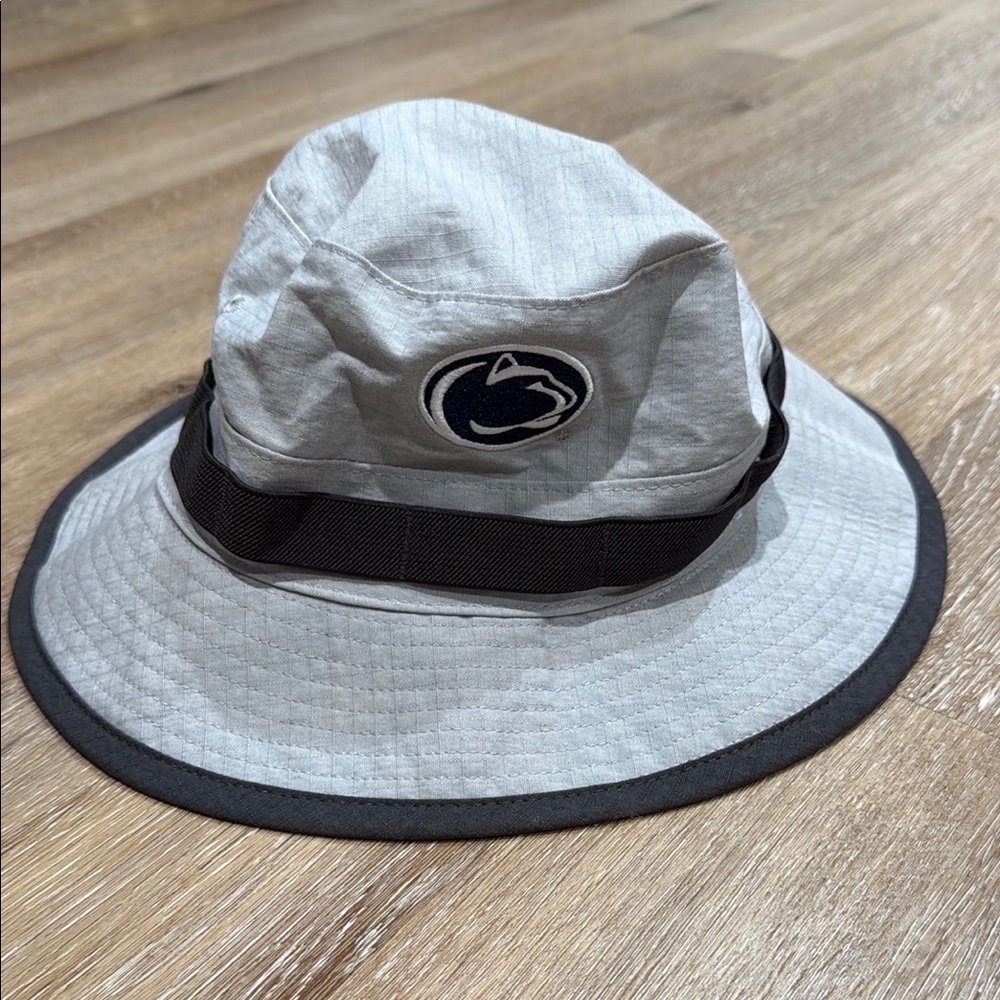 Nike S/M Gray and Black Sporty Bucket Hat